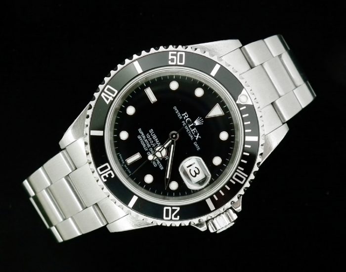 2007 Rolex Submariner ref 16610 with box & papers