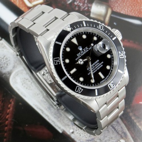 Stainless steel Rolex Submariner Date with paper