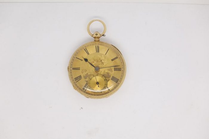 Ornate Gents solid 18ct gold pocket watch