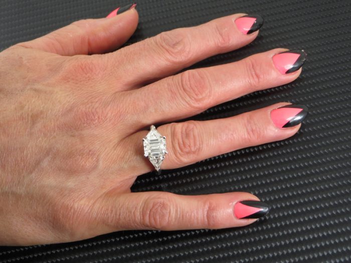 Top quality rare style 5ct ladies diamond ring